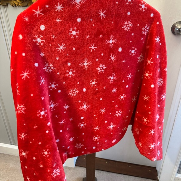 Red Snowflake Holiday throw - Picture 2 of 3